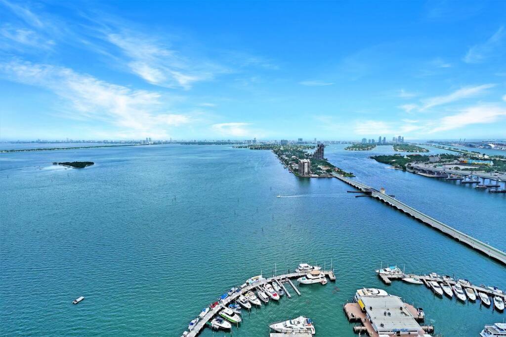 Spectacular! Penthouse With Direct Water Views! Apartment Miami Exterior photo